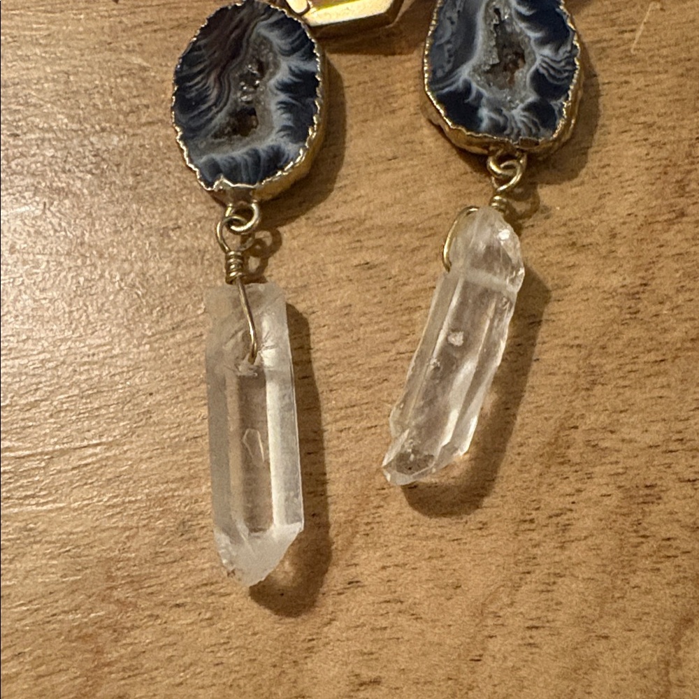 Elegant Geode and Crystal Drop Earrings - Picture 3 of 4